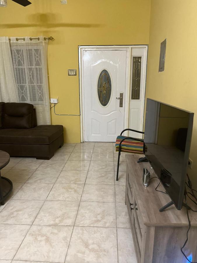 St Bess Comfort Style Black River Dış mekan fotoğraf
