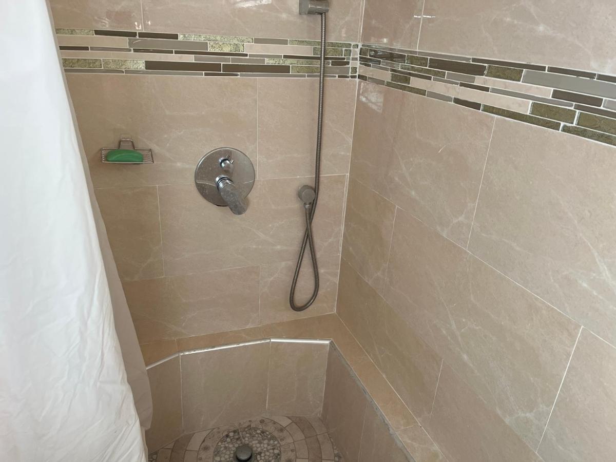 St Bess Comfort Style Black River Dış mekan fotoğraf